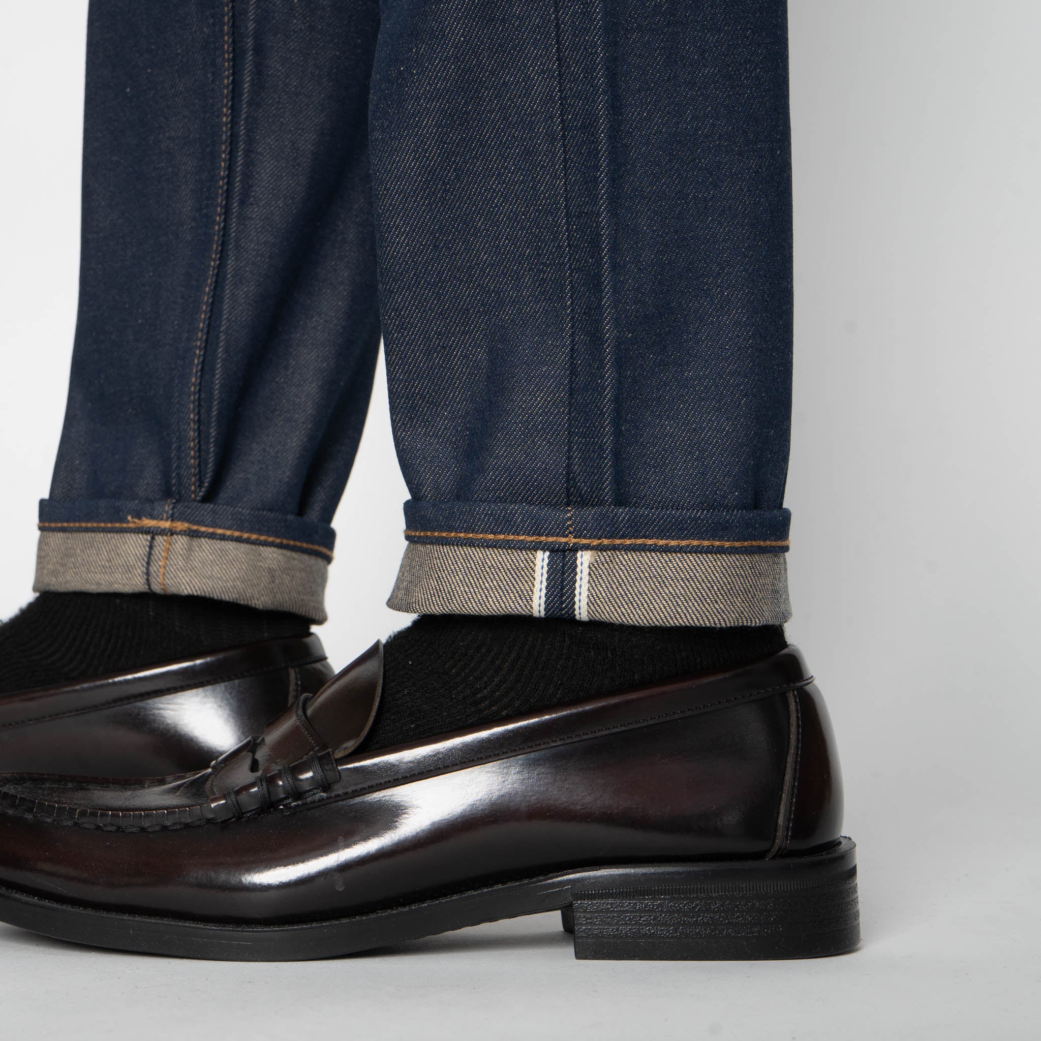 UB654 Relaxed Tapered  Fit - 13.5oz Vintage Blue Selvedge