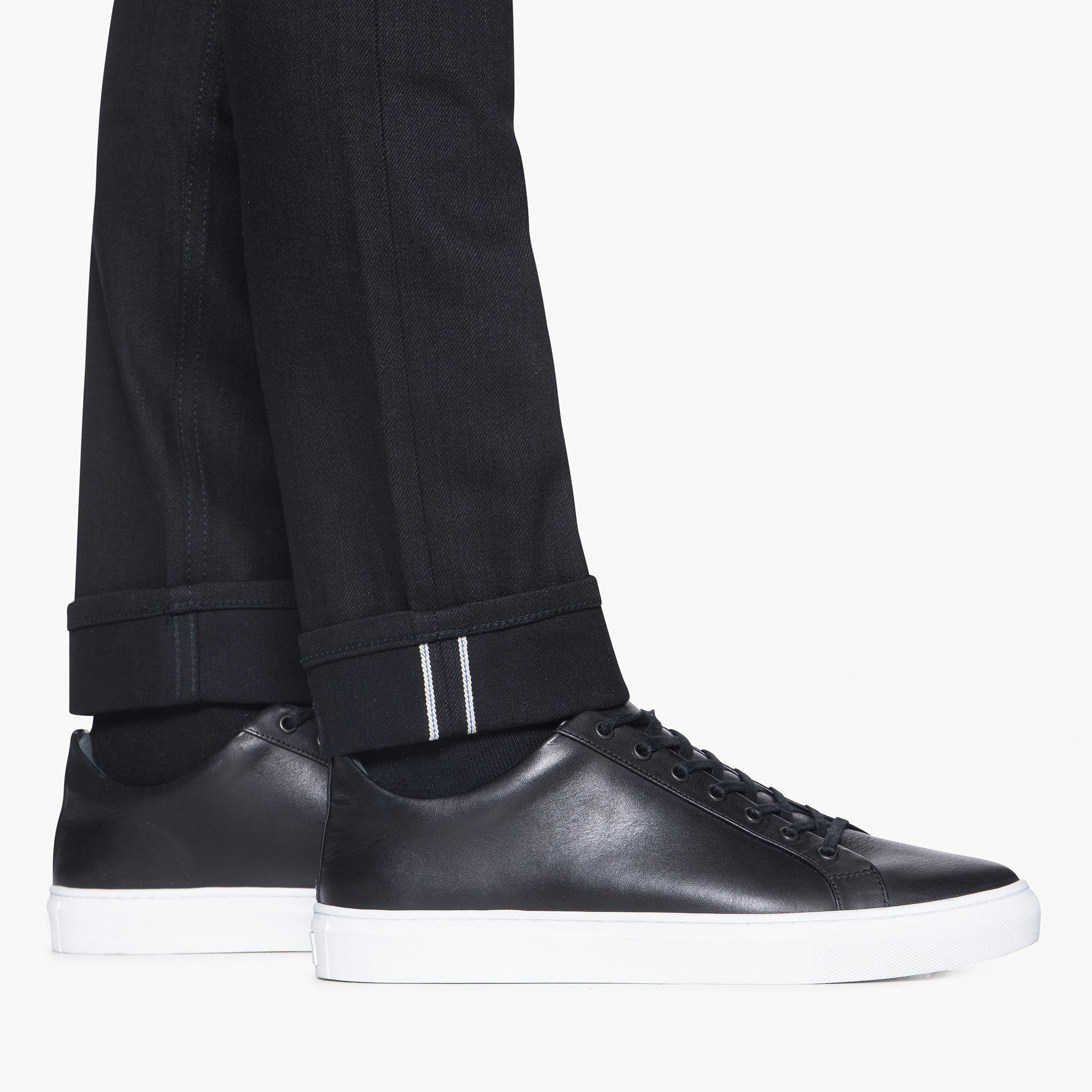 UB444 Tight Fit 11oz Black Stretch Selvedge Denim | The Unbranded